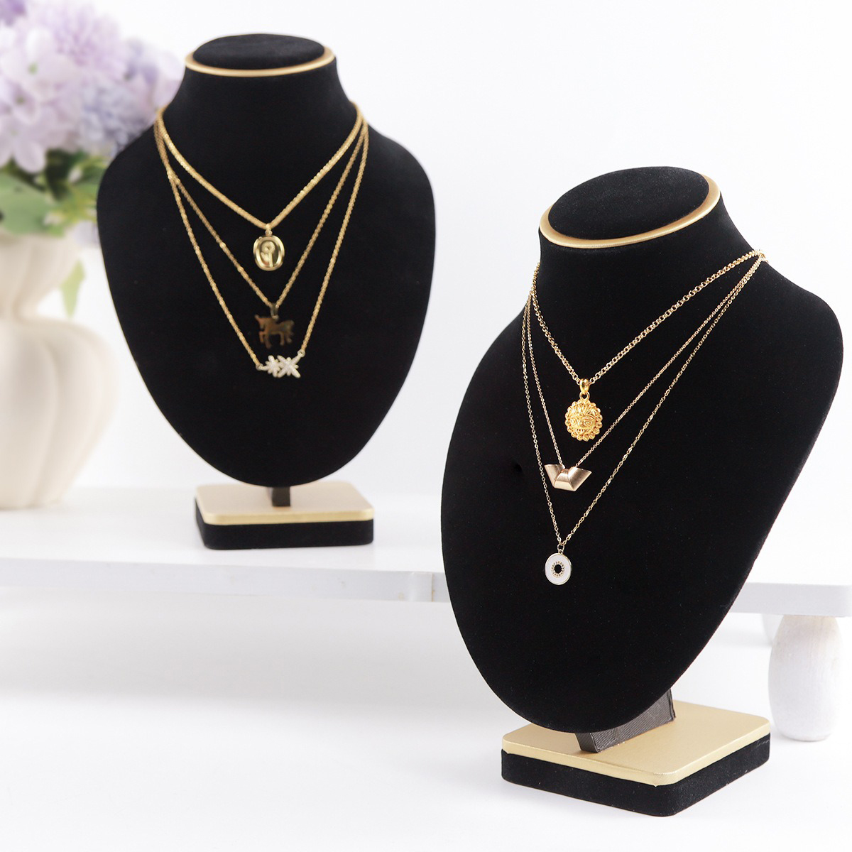 Body Black Velvet Jewelry Bust - Body Jewelry Store avaliação e preço