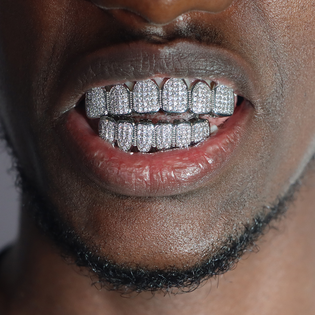 HipHop Iced Out Teeth Grillz S - Body Jewelry Gold Plated avaliação e preço