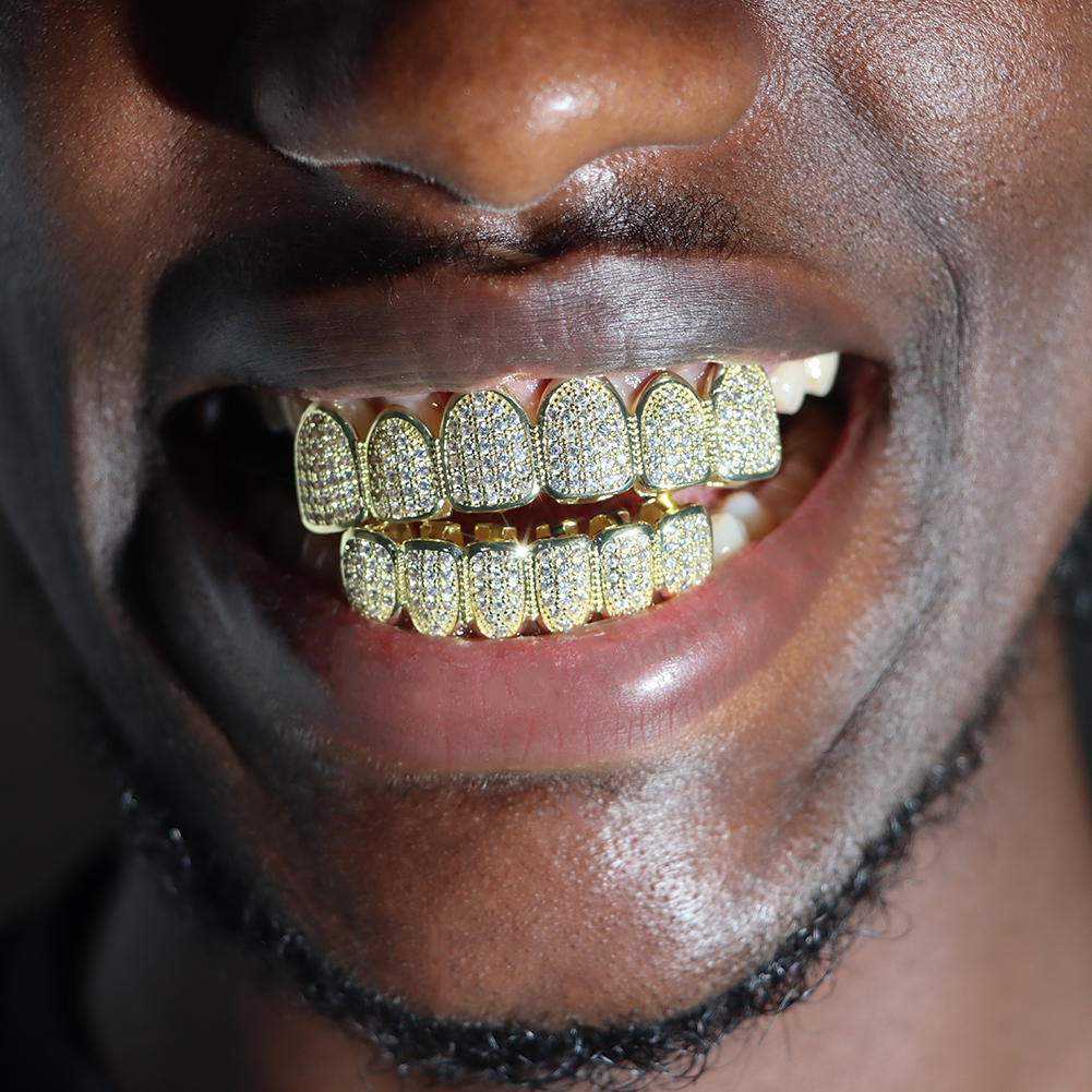 HipHop Iced Out Teeth Grillz S - Body Jewelry Gold Plated avaliação e preço