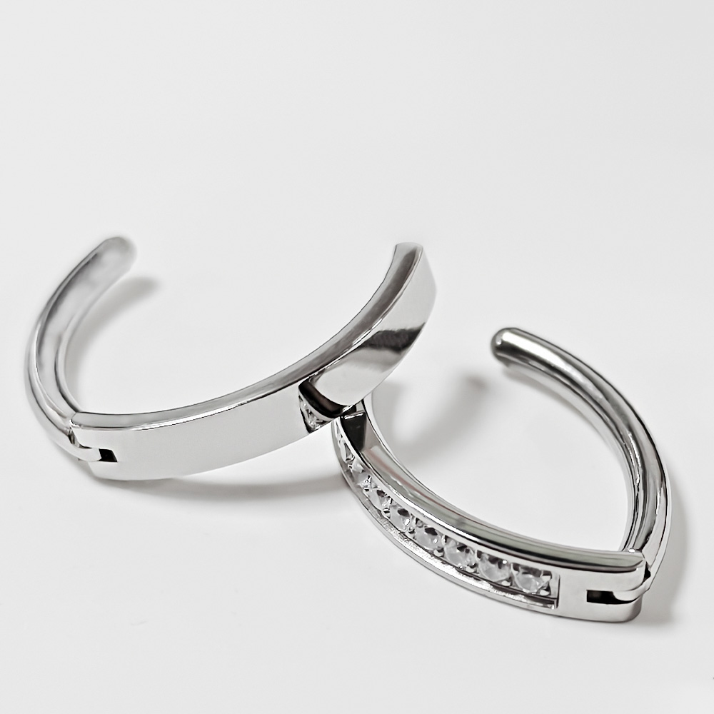 ASTM F136 Titanium 14G Hinged  - Body Jewelry For Sensitive Skin avaliação e preço