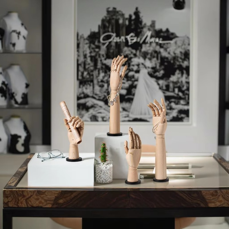 Solid Wood Hand Mannequin Rack - Body Jewelry Store avaliação e preço