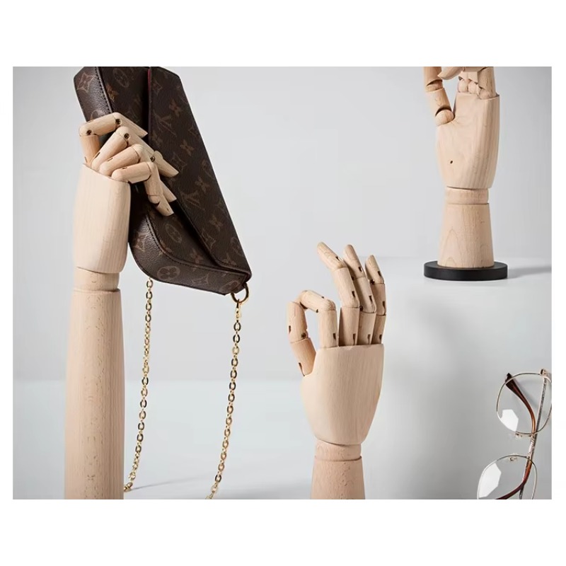Solid Wood Hand Mannequin Rack - Body Jewelry Store avaliação e preço